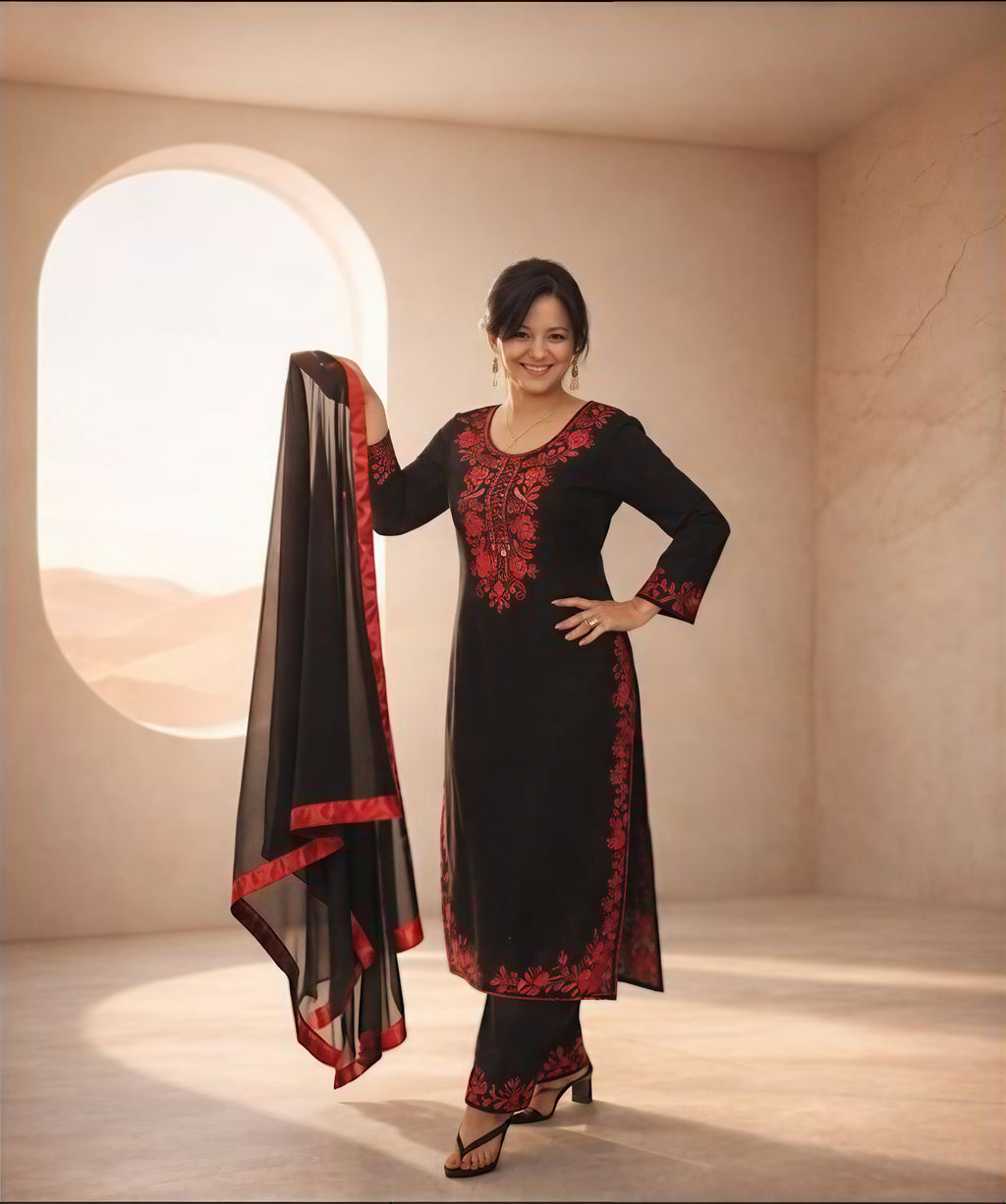Black full set kurta with kadai work on neck