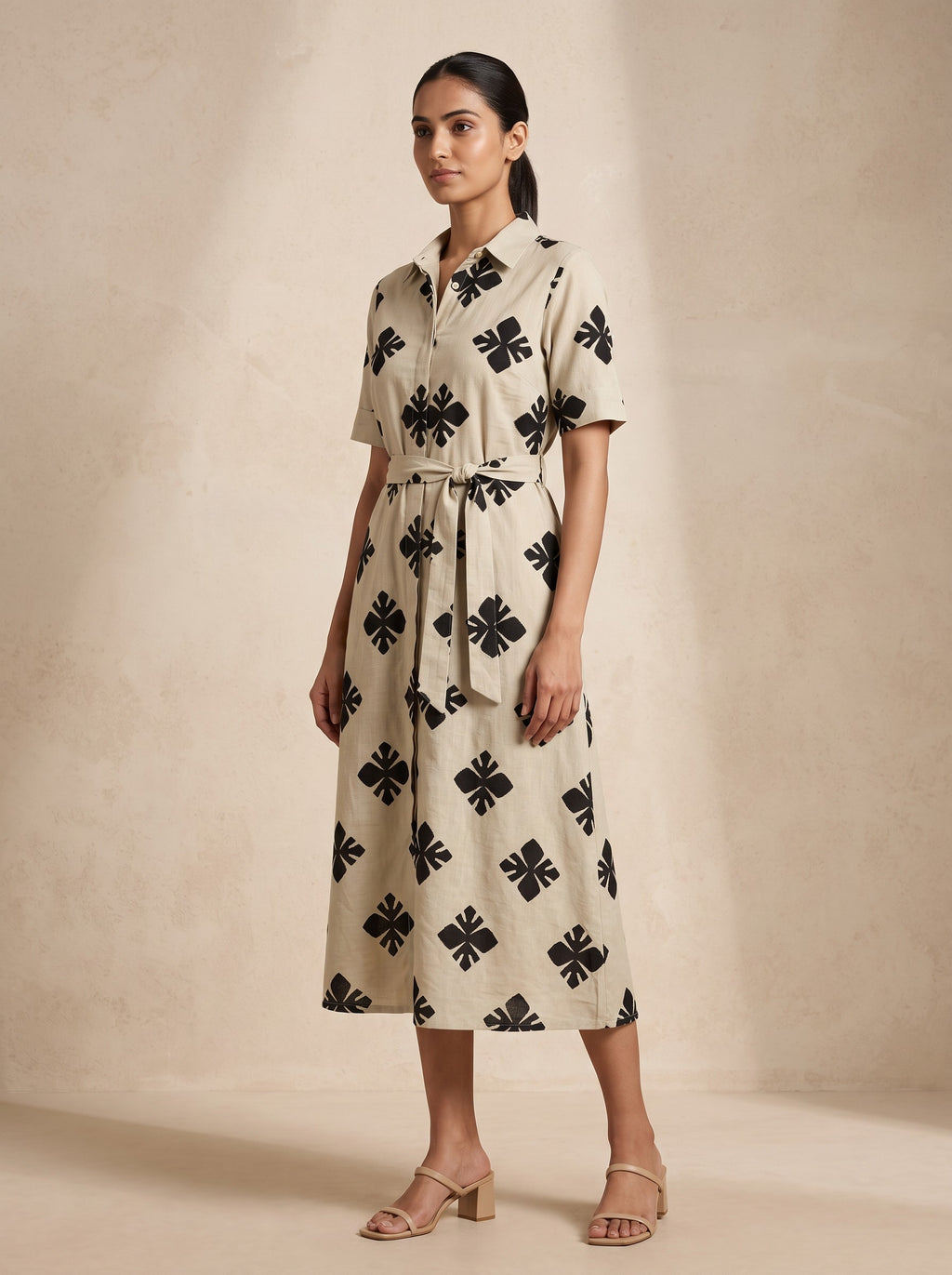 GLAMIRE FASHION Gray Printed Collared Slim Fit Cotton Blend Dress – image 1