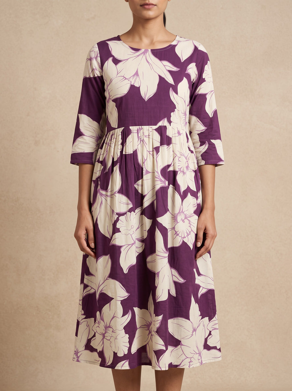 Purple and White Floral Print Rayon Below Knee Dress – image 4