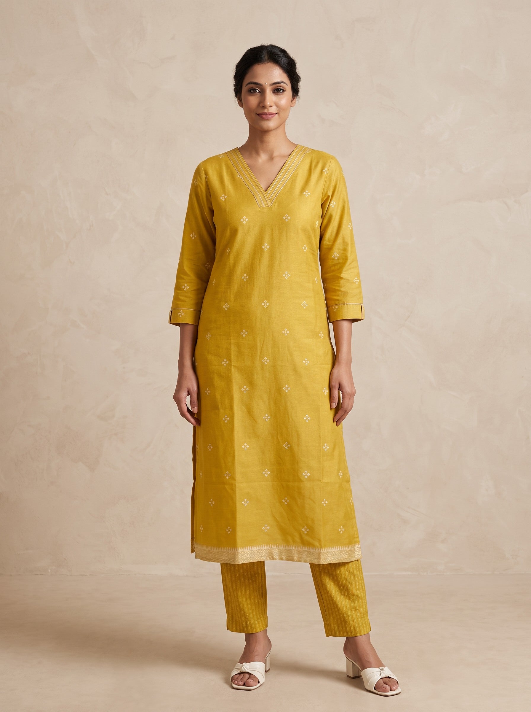 Yellow Cotton Blend Floral Print Slim Fit Kurti with Bottom Wear – image 2