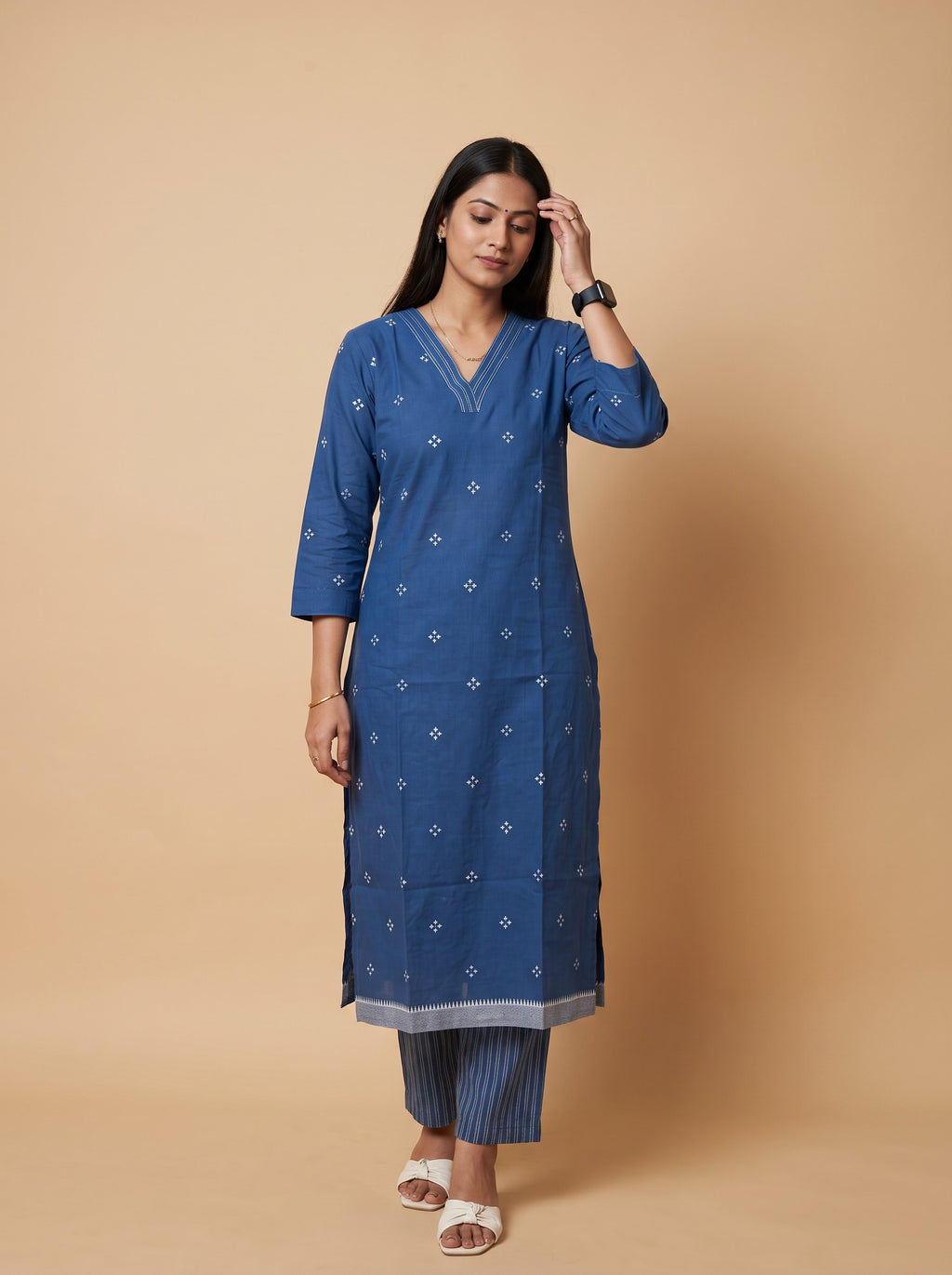 Deep Blue Floral Print Cotton Blend Slim Fit Kurta Set – image 2