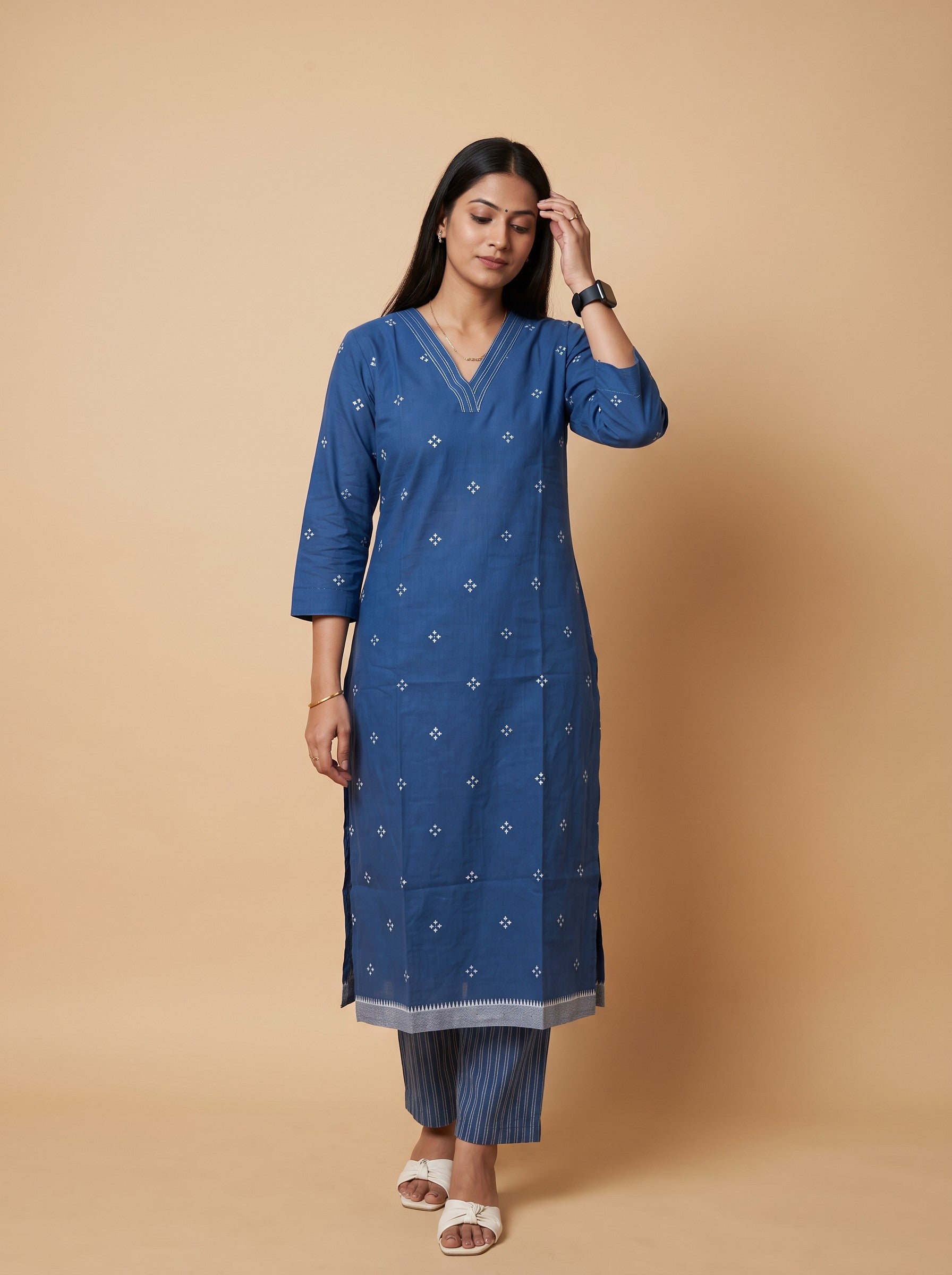 Deep Blue Floral Print Cotton Blend Slim Fit Kurta Set – image 2