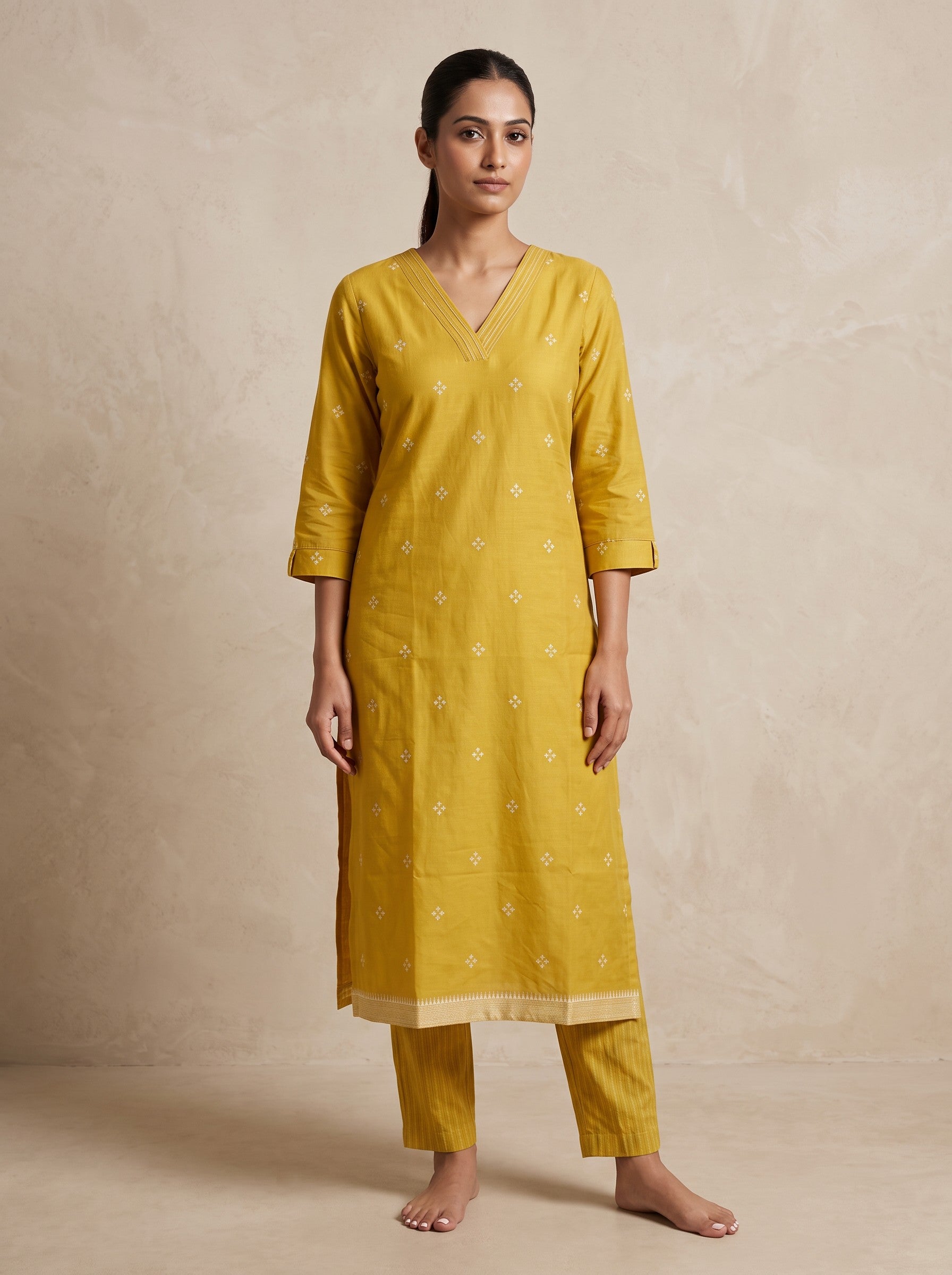 Yellow Cotton Blend Floral Print Slim Fit Kurti with Bottom Wear – image 3